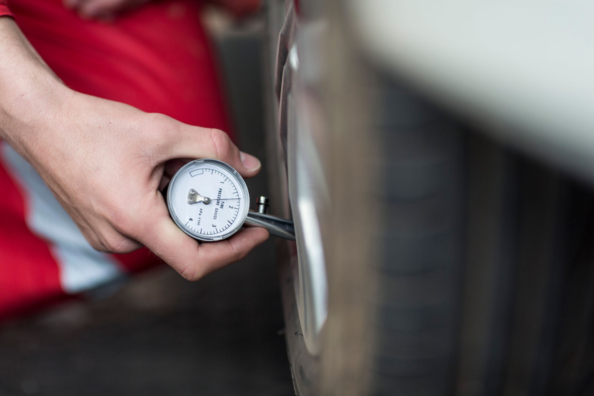 car mechanic in service department