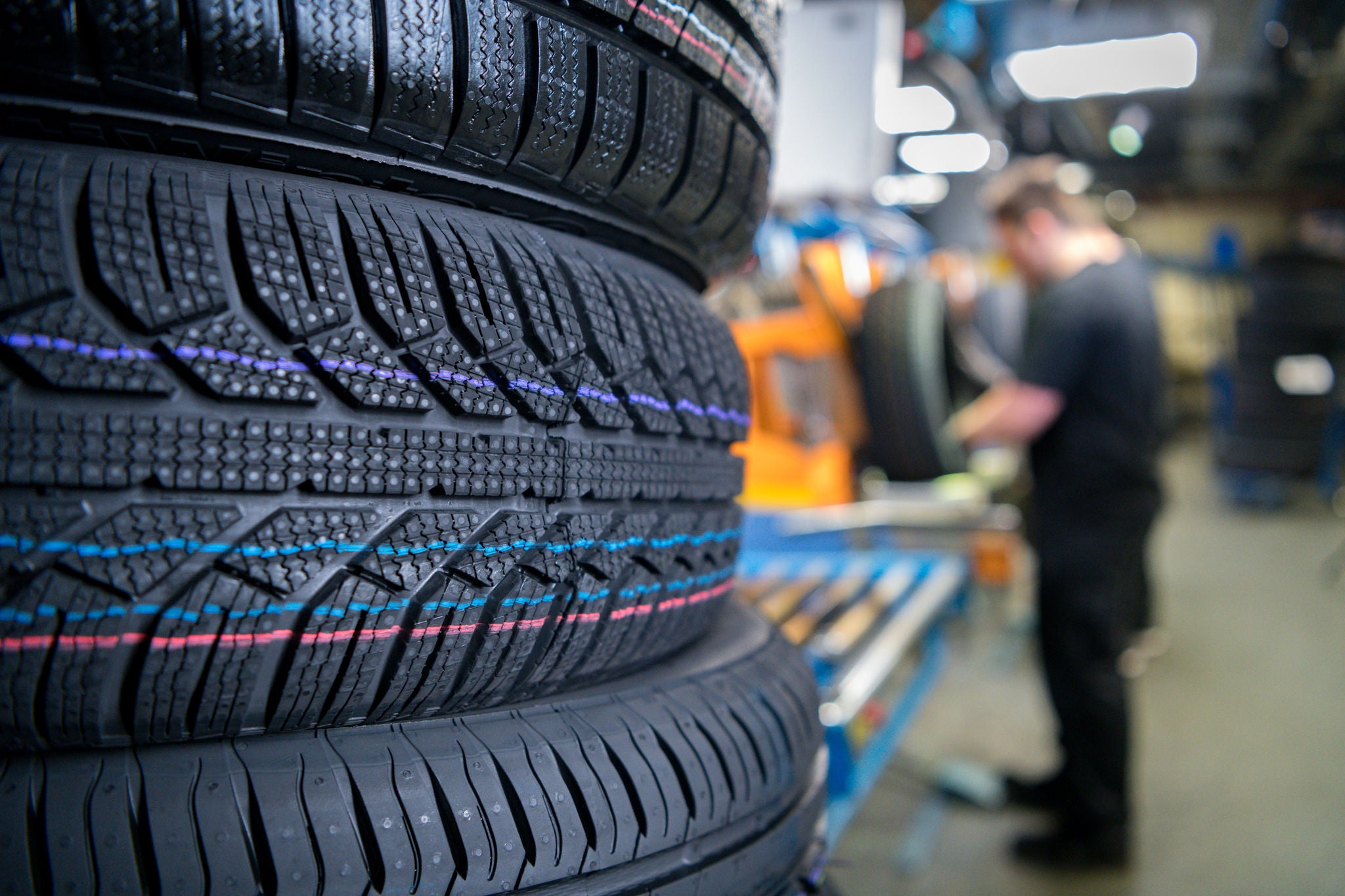 GERMANY: Reifen , Reifenproduktion am 24.10.2018 im Werk der Continental AG in Korbach 

Foto: Sascha Schuermann


